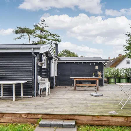 3 Bedroom Awesome In Anholt