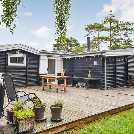 3 Bedroom Awesome In Anholt